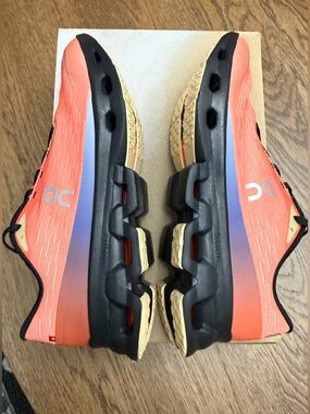 On Cloudspark Colorway Flame/Black Men's 8 Shoe